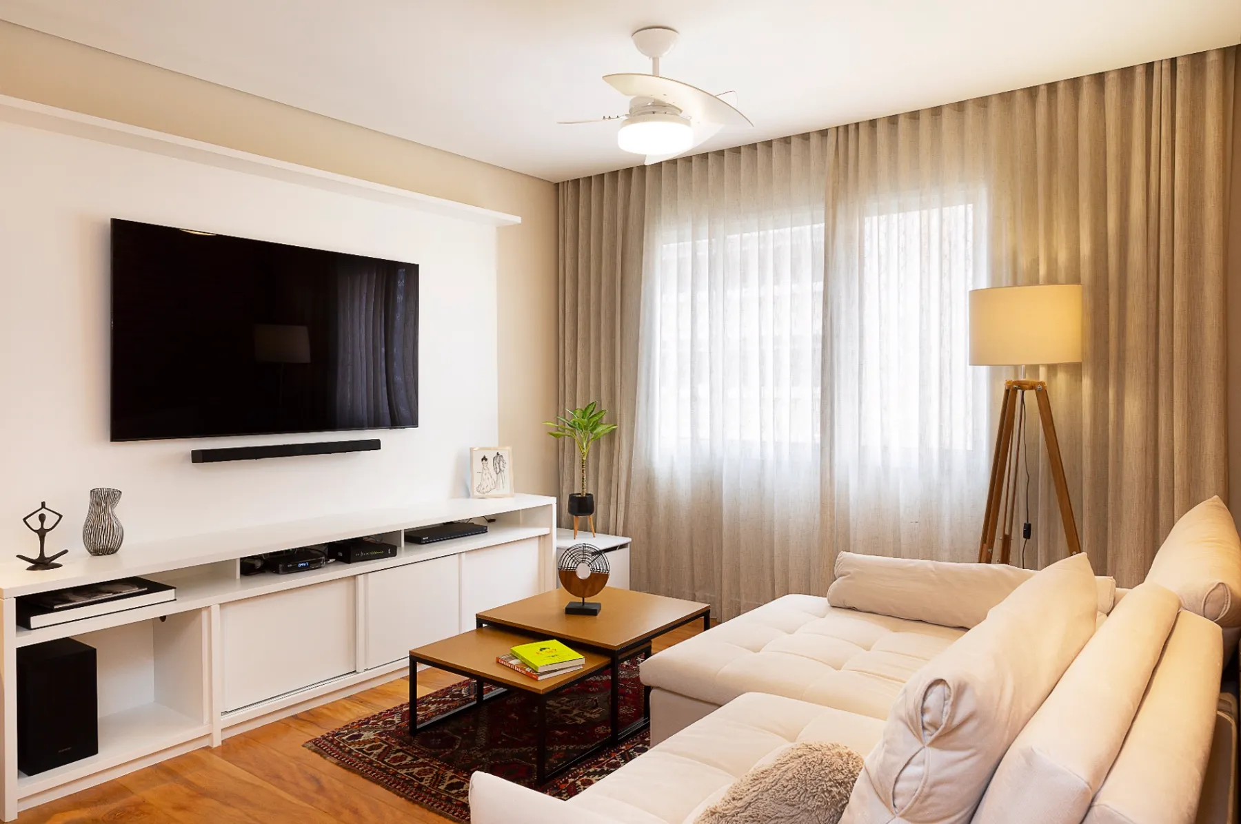 Apartamento MF — residencial em Itaim Bibi, São Paulo, foto 4 do projeto por Maíra Macedo