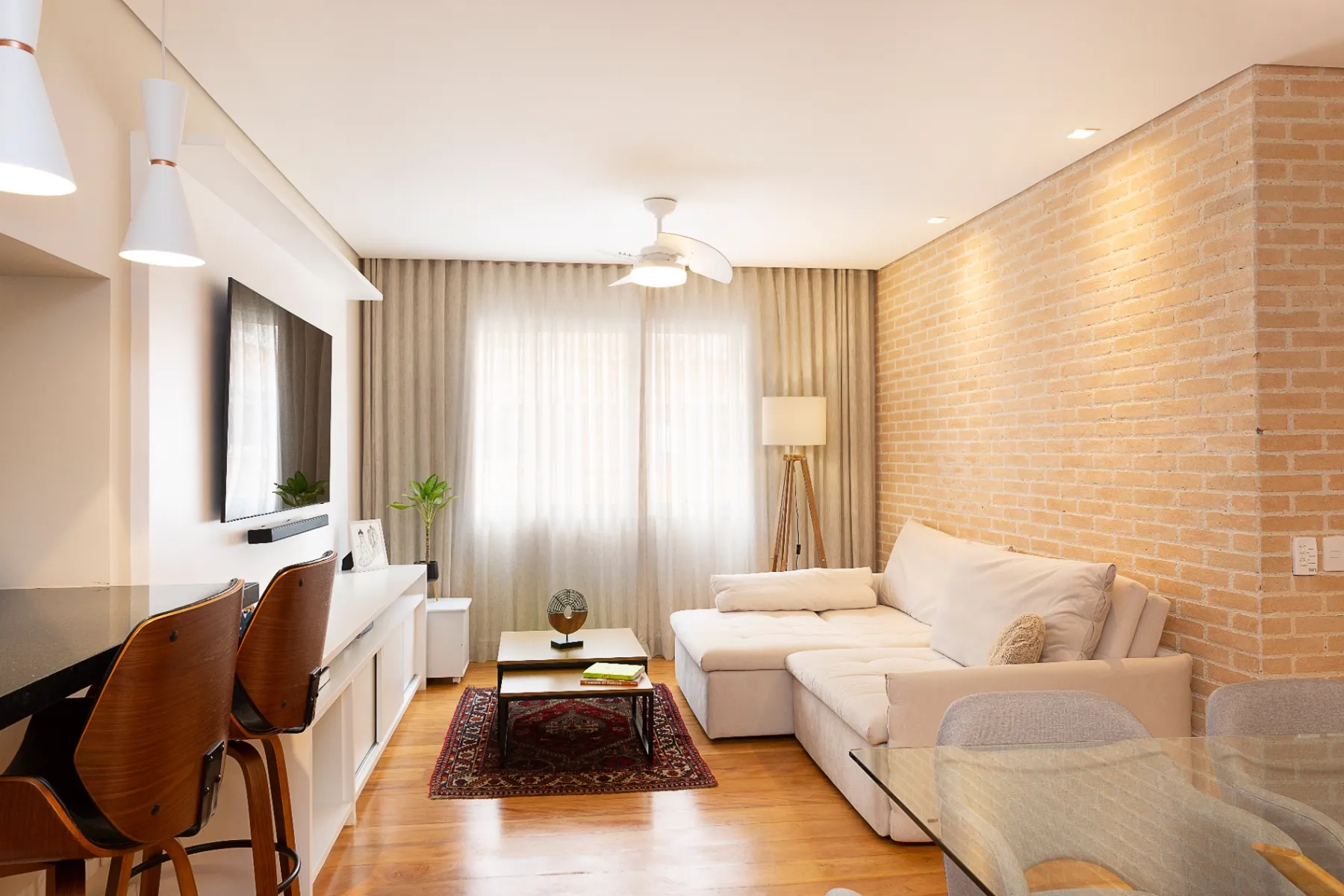 Apartamento MF — residencial em Itaim Bibi, São Paulo, foto 3 do projeto por Maíra Macedo