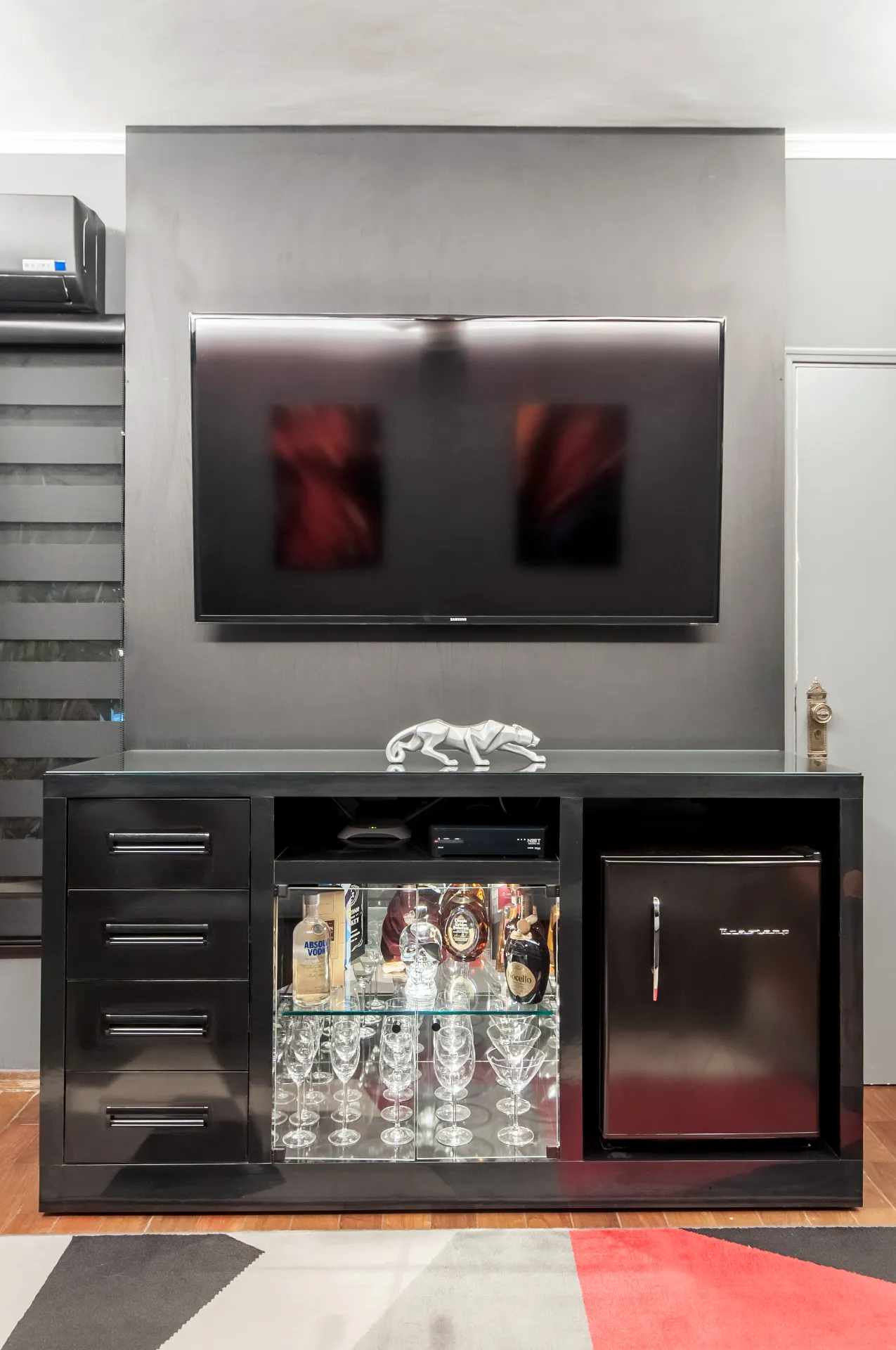 Apartamento GV — residencial em São José do Rio Preto, SP, foto 5 do projeto por Maíra Macedo